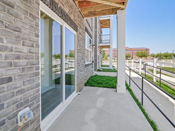 the preserve at ballantyne commons apartment balcony and glass doors